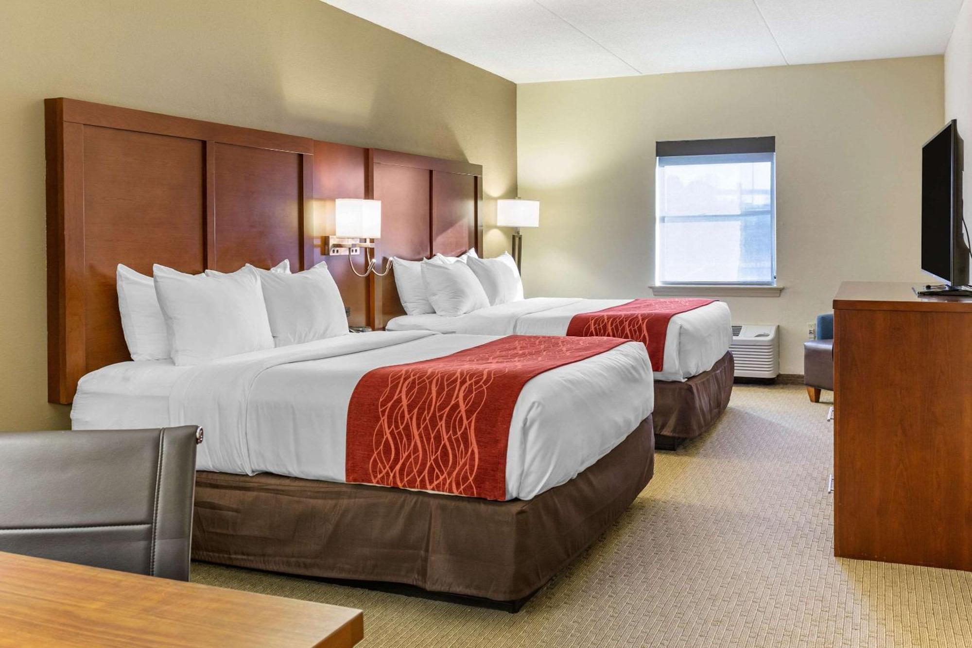 Queen Room with Two Queen Beds - Non-Smoking